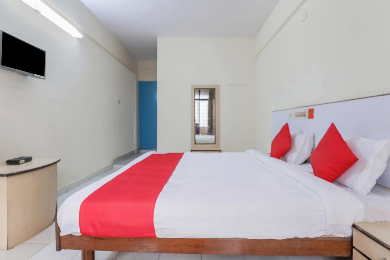Oyo Hotel Hindustan Deluxe Mangalore Exterior photo